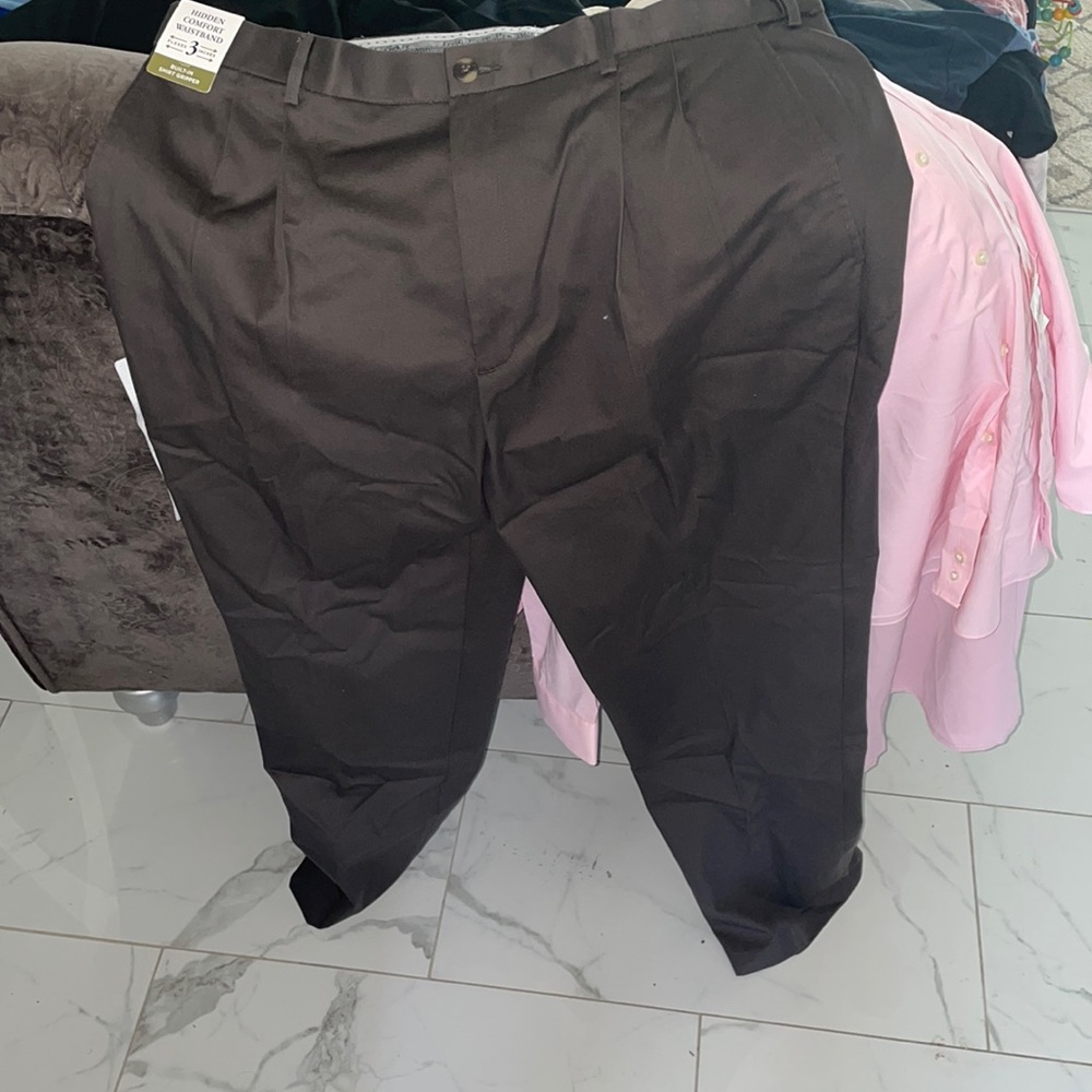 Dress pants ,dark brown .brand new .with tag ,38w*34L